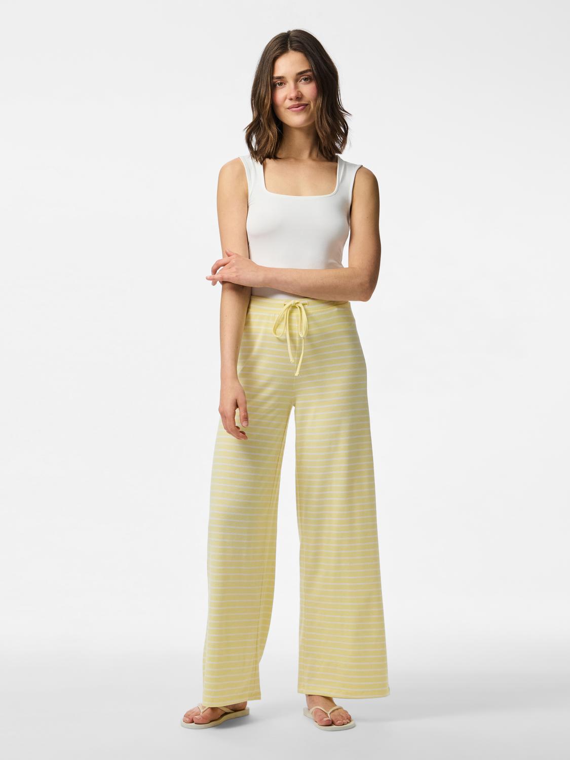 model_shot-front_full